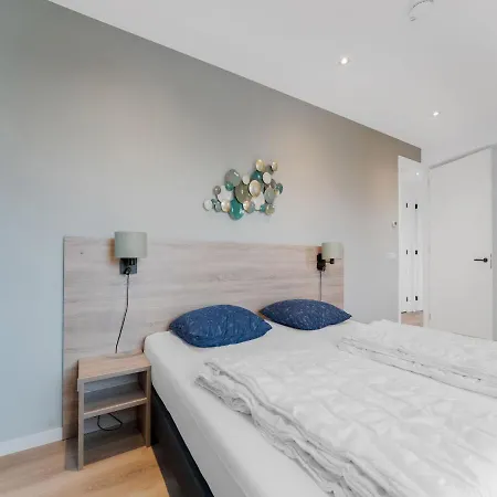 In De Koog Near Forest בית נופש *