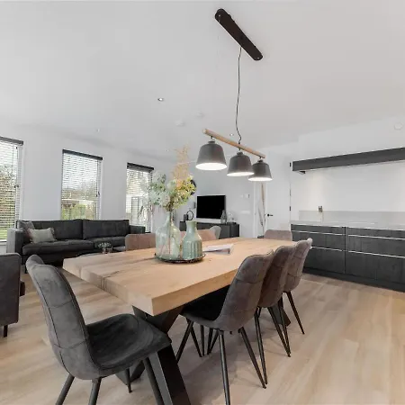 In De Koog Near Forest בית נופש Westermient